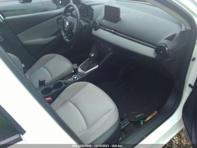 Photo 4 VIN: 3MYDLBYV5LY714934 - TOYOTA YARIS SEDAN 