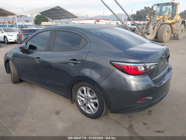 Photo 2 VIN: 3MYDLBYV6HY190085 - TOYOTA YARIS IA 