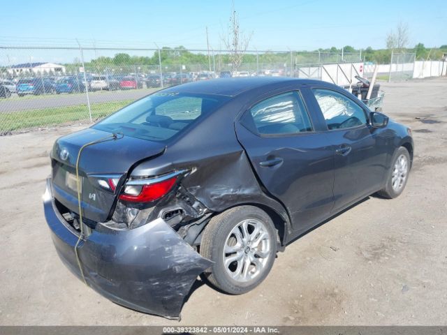 Photo 3 VIN: 3MYDLBYV6JY310117 - TOYOTA YARIS IA 