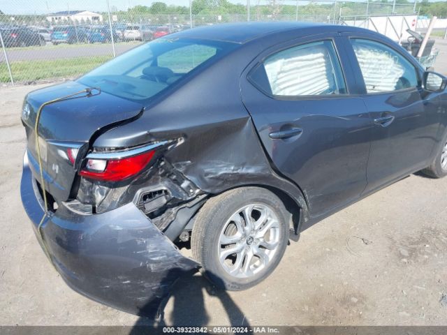 Photo 5 VIN: 3MYDLBYV6JY310117 - TOYOTA YARIS IA 