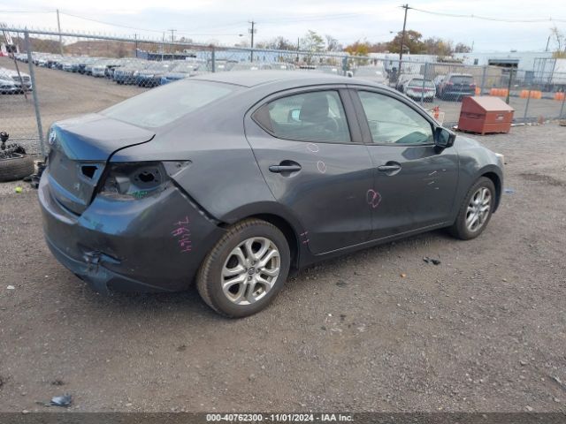 Photo 3 VIN: 3MYDLBYV6JY326740 - TOYOTA YARIS IA 