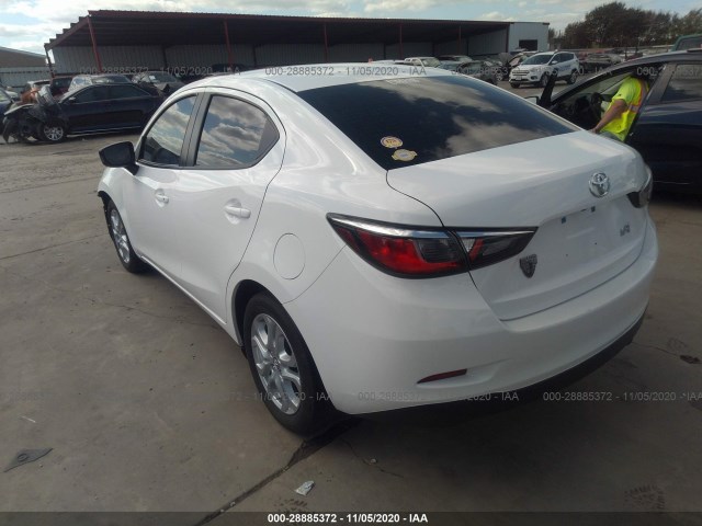 Photo 2 VIN: 3MYDLBYV6JY329105 - TOYOTA YARIS IA 