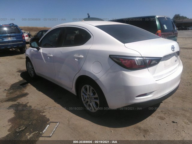 Photo 2 VIN: 3MYDLBYV7JY330022 - TOYOTA YARIS IA 