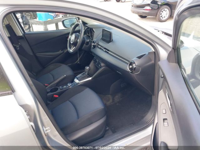 Photo 4 VIN: 3MYDLBYV7KY524468 - TOYOTA YARIS 