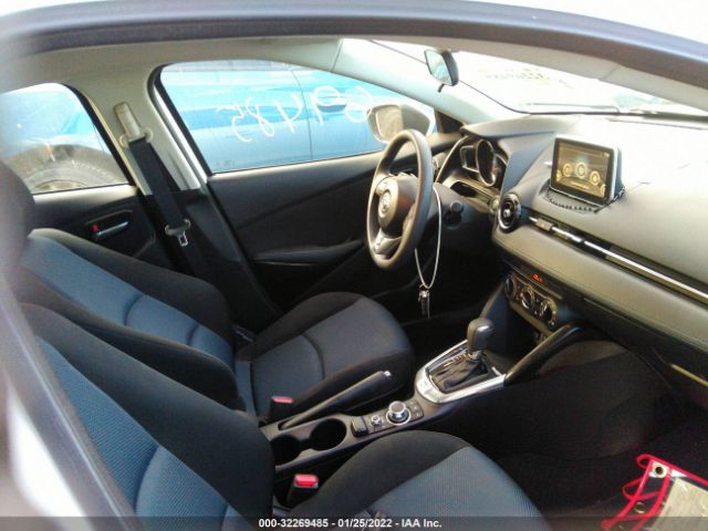 Photo 4 VIN: 3MYDLBYV8HY151238 - TOYOTA YARIS IA 