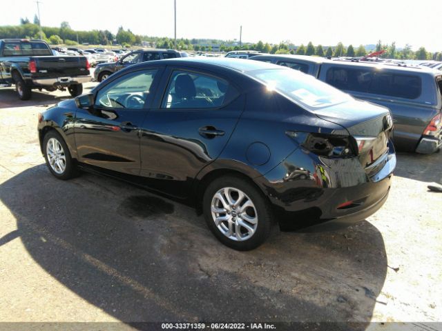 Photo 2 VIN: 3MYDLBYV8HY174597 - TOYOTA YARIS IA 