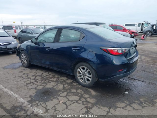 Photo 2 VIN: 3MYDLBYV8HY176883 - TOYOTA YARIS IA 