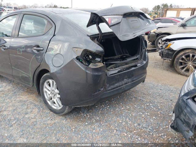 Photo 5 VIN: 3MYDLBYV8JY306067 - TOYOTA YARIS IA 