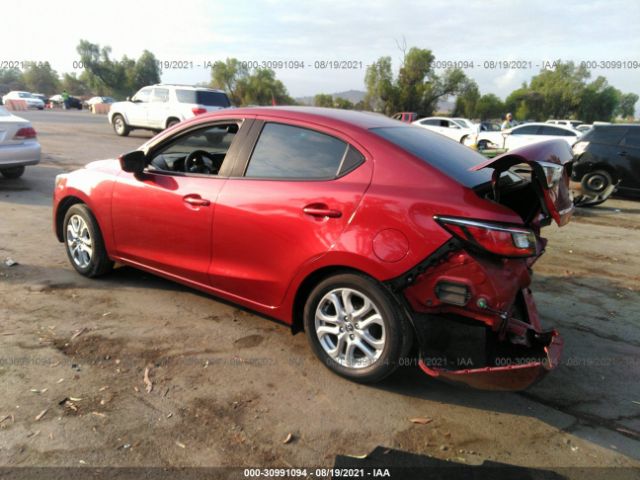 Photo 2 VIN: 3MYDLBYV8JY312256 - TOYOTA YARIS IA 