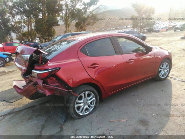 Photo 3 VIN: 3MYDLBYV8JY312256 - TOYOTA YARIS IA 