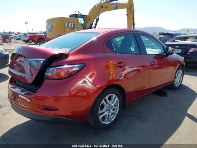 Photo 3 VIN: 3MYDLBYV8JY327923 - TOYOTA YARIS IA 