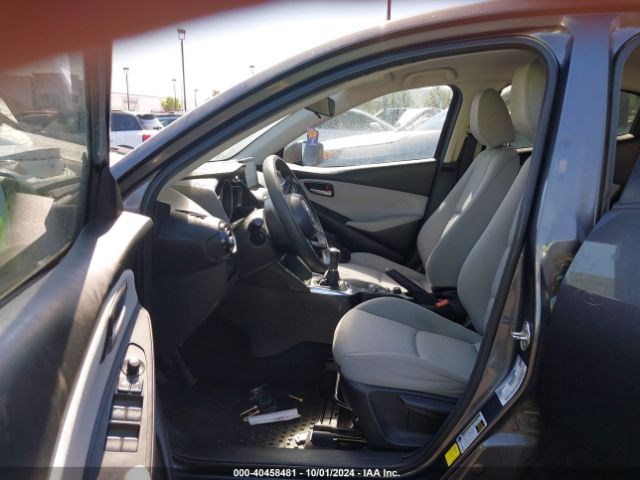 Photo 4 VIN: 3MYDLBYV8KY502172 - TOYOTA YARIS 