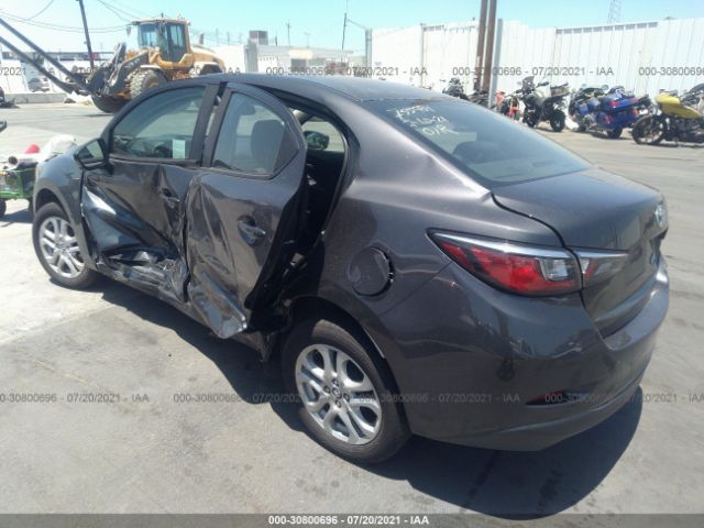 Photo 2 VIN: 3MYDLBYV9HY152608 - TOYOTA YARIS IA 