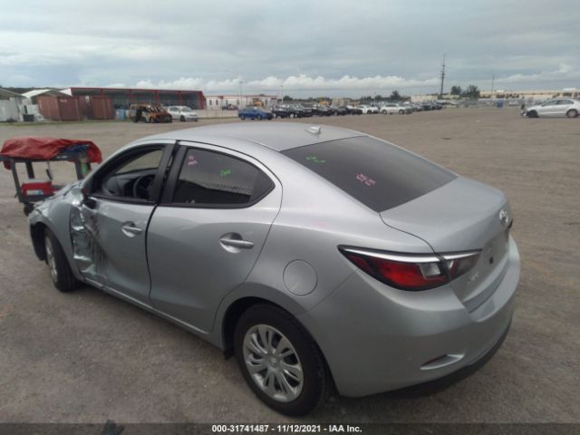 Photo 2 VIN: 3MYDLBYV9KY502293 - TOYOTA YARIS SEDAN 