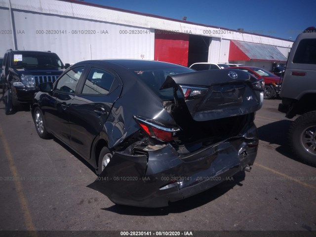 Photo 2 VIN: 3MYDLBYVXHY166906 - TOYOTA YARIS IA 