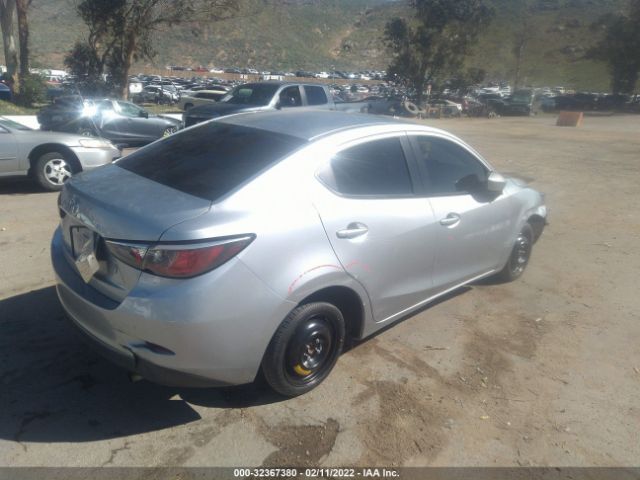 Photo 3 VIN: 3MYDLBYVXJY304398 - TOYOTA YARIS IA 