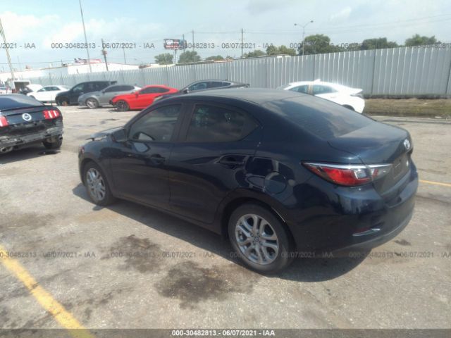 Photo 2 VIN: 3MYDLBYVXJY311402 - TOYOTA YARIS IA 