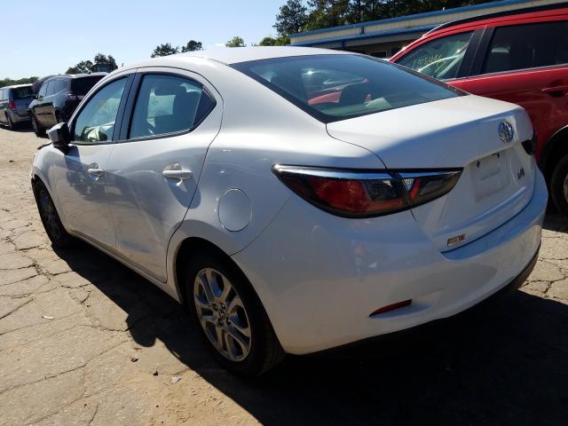 Photo 2 VIN: 3MYDLBYVXJY324439 - TOYOTA YARIS IA 