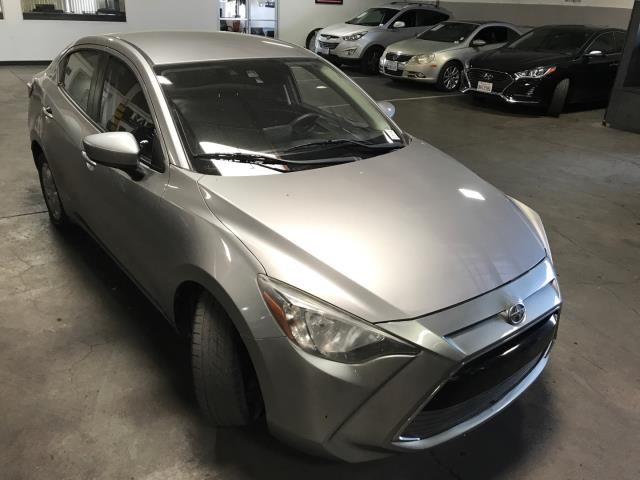 Photo 3 VIN: 3MYDLBZV0GY109093 - SCION IA 