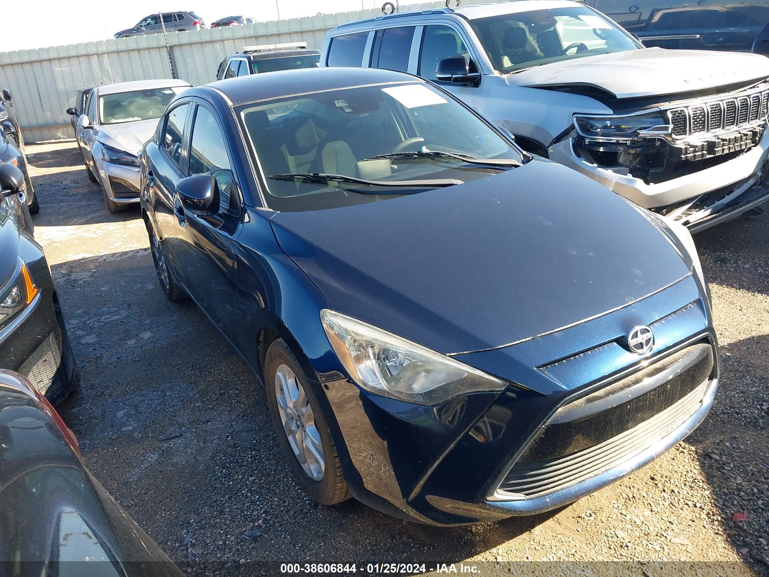 Photo 1 VIN: 3MYDLBZV1GY113704 - SCION IA 