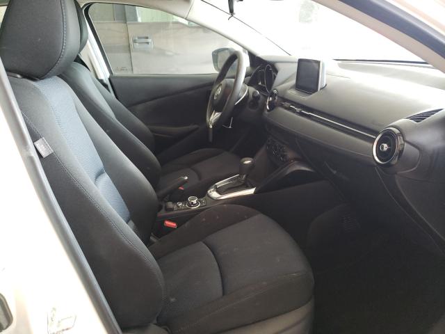 Photo 4 VIN: 3MYDLBZV1GY139428 - TOYOTA SCION IA 