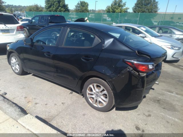 Photo 2 VIN: 3MYDLBZV2GY100119 - SCION IA 