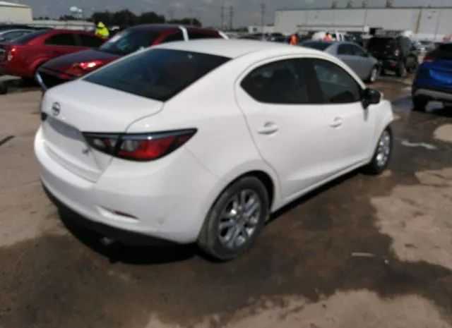 Photo 3 VIN: 3MYDLBZV2GY102601 - SCION IA 