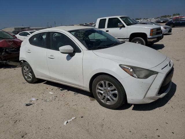 Photo 3 VIN: 3MYDLBZV2GY124212 - TOYOTA SCION IA 