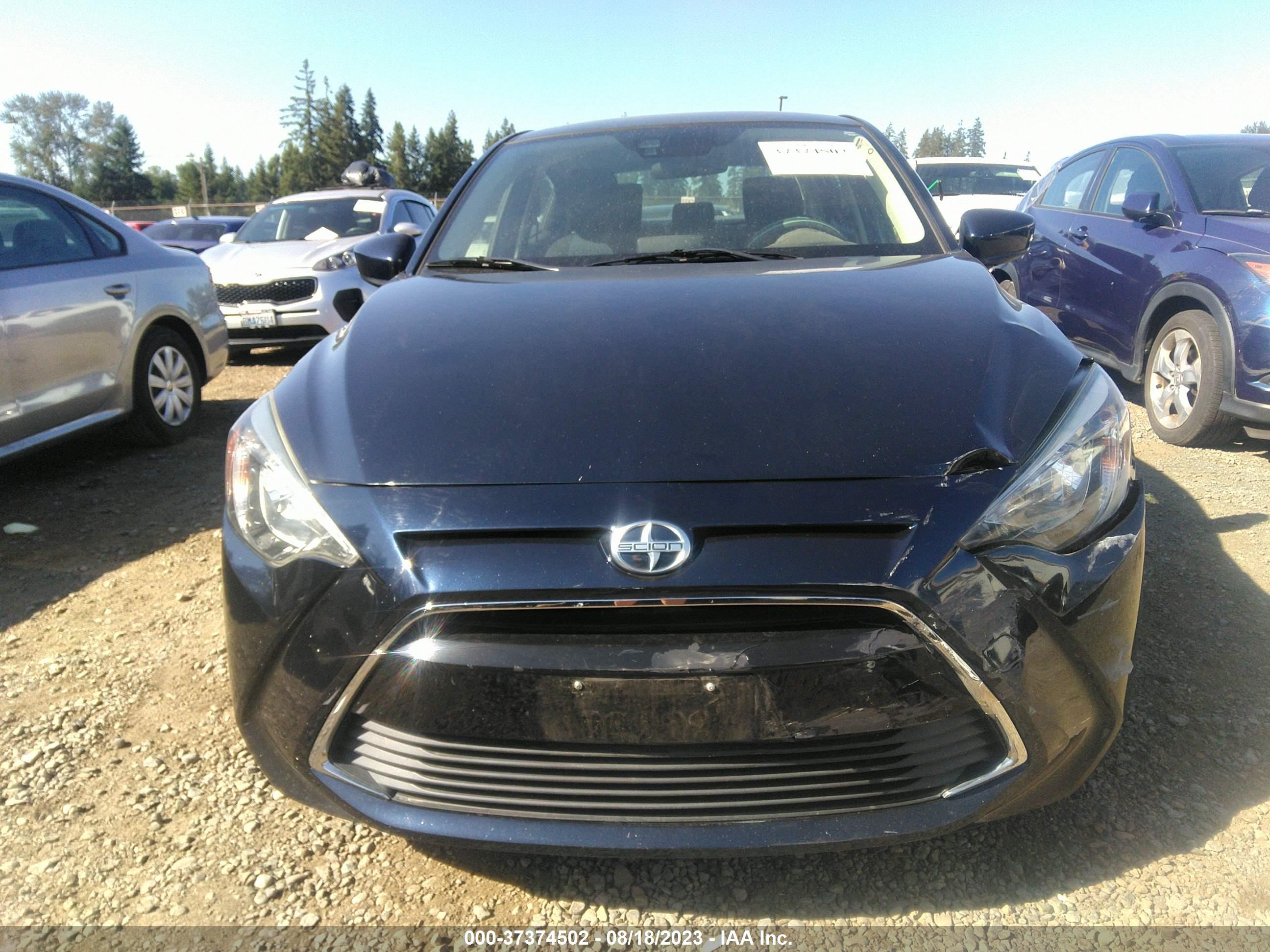 Photo 11 VIN: 3MYDLBZV2GY127904 - SCION IA 