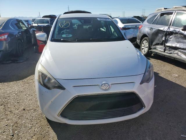 Photo 4 VIN: 3MYDLBZV3GY104972 - TOYOTA SCION 