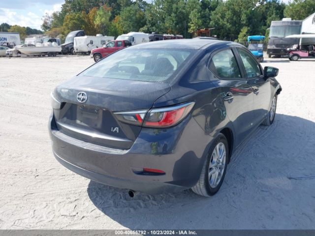 Photo 3 VIN: 3MYDLBZV3GY113588 - TOYOTA SCION IA 