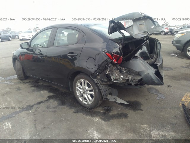 Photo 2 VIN: 3MYDLBZV3GY115647 - SCION IA 