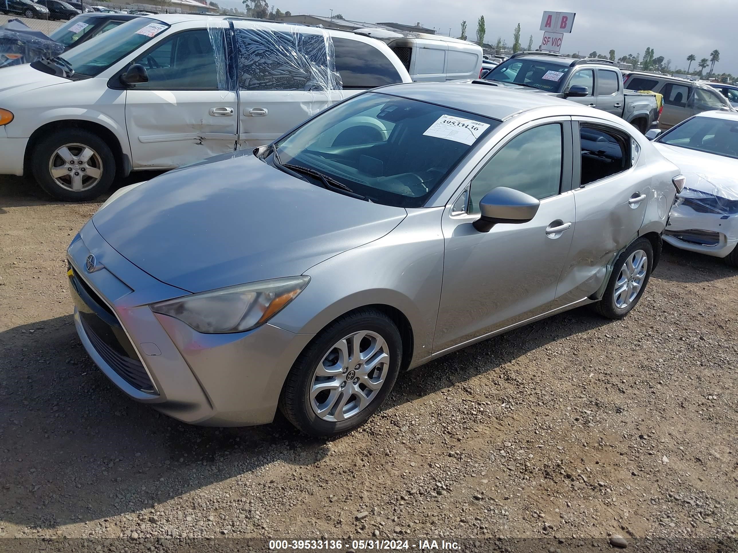 Photo 1 VIN: 3MYDLBZV3GY122047 - SCION IA 