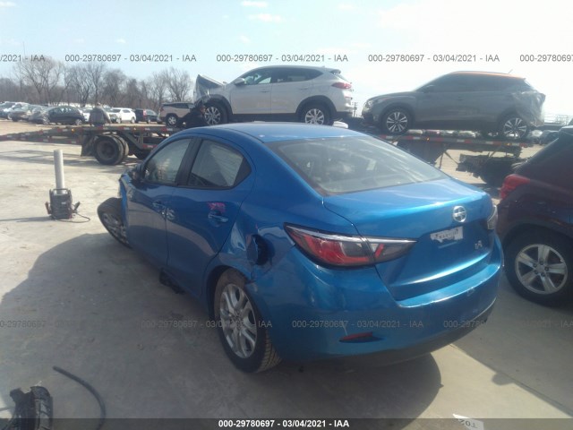 Photo 2 VIN: 3MYDLBZV3GY126910 - SCION IA 