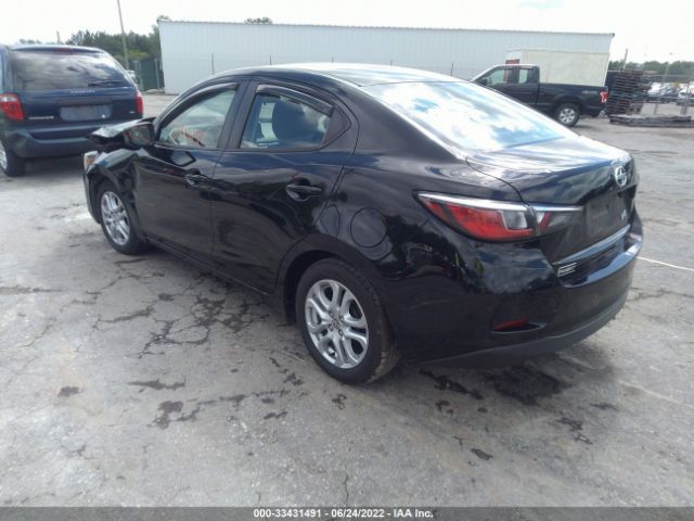 Photo 2 VIN: 3MYDLBZV3GY138216 - SCION IA 