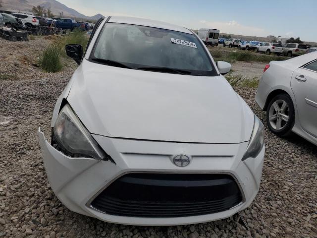 Photo 4 VIN: 3MYDLBZV3GY140631 - TOYOTA SCION IA 