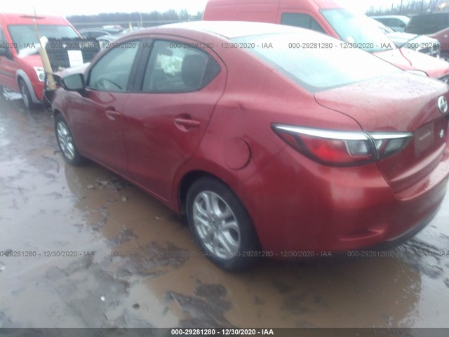 Photo 2 VIN: 3MYDLBZV4GY104348 - SCION IA 