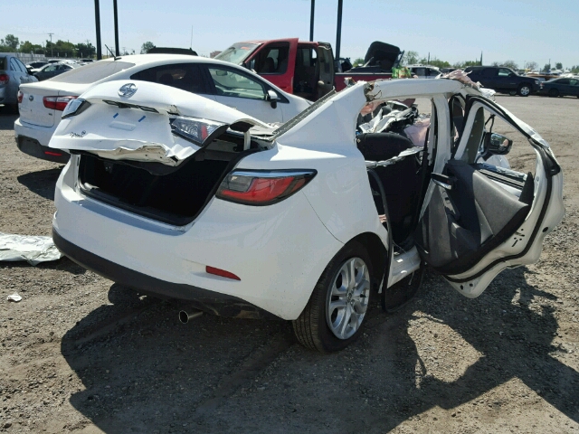 Photo 3 VIN: 3MYDLBZV4GY114331 - TOYOTA SCION IA 