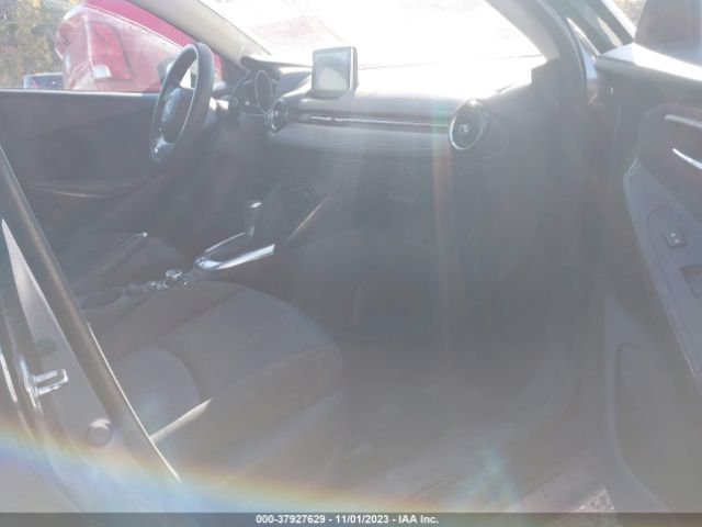 Photo 4 VIN: 3MYDLBZV4GY131369 - SCION IA 