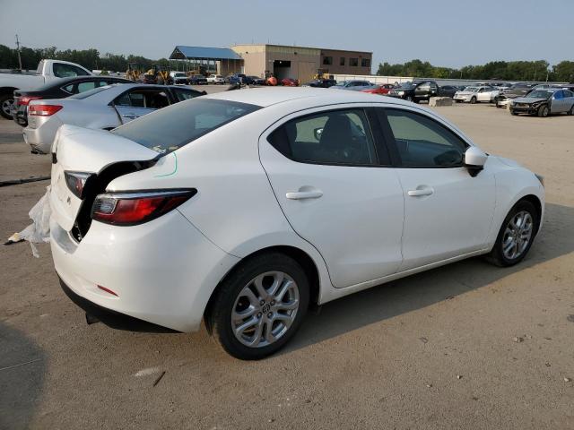 Photo 2 VIN: 3MYDLBZV4GY137351 - TOYOTA SCION IA 