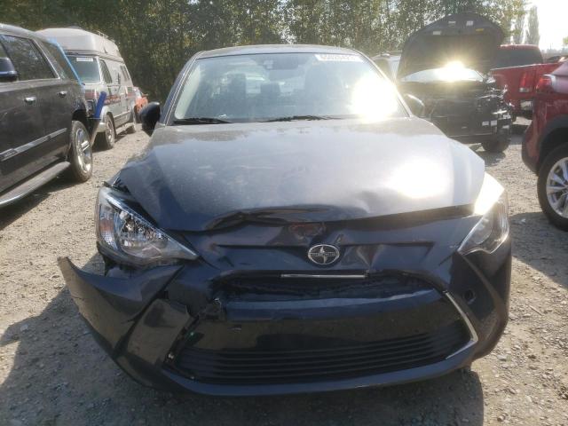 Photo 4 VIN: 3MYDLBZV4GY141142 - TOYOTA SCION 