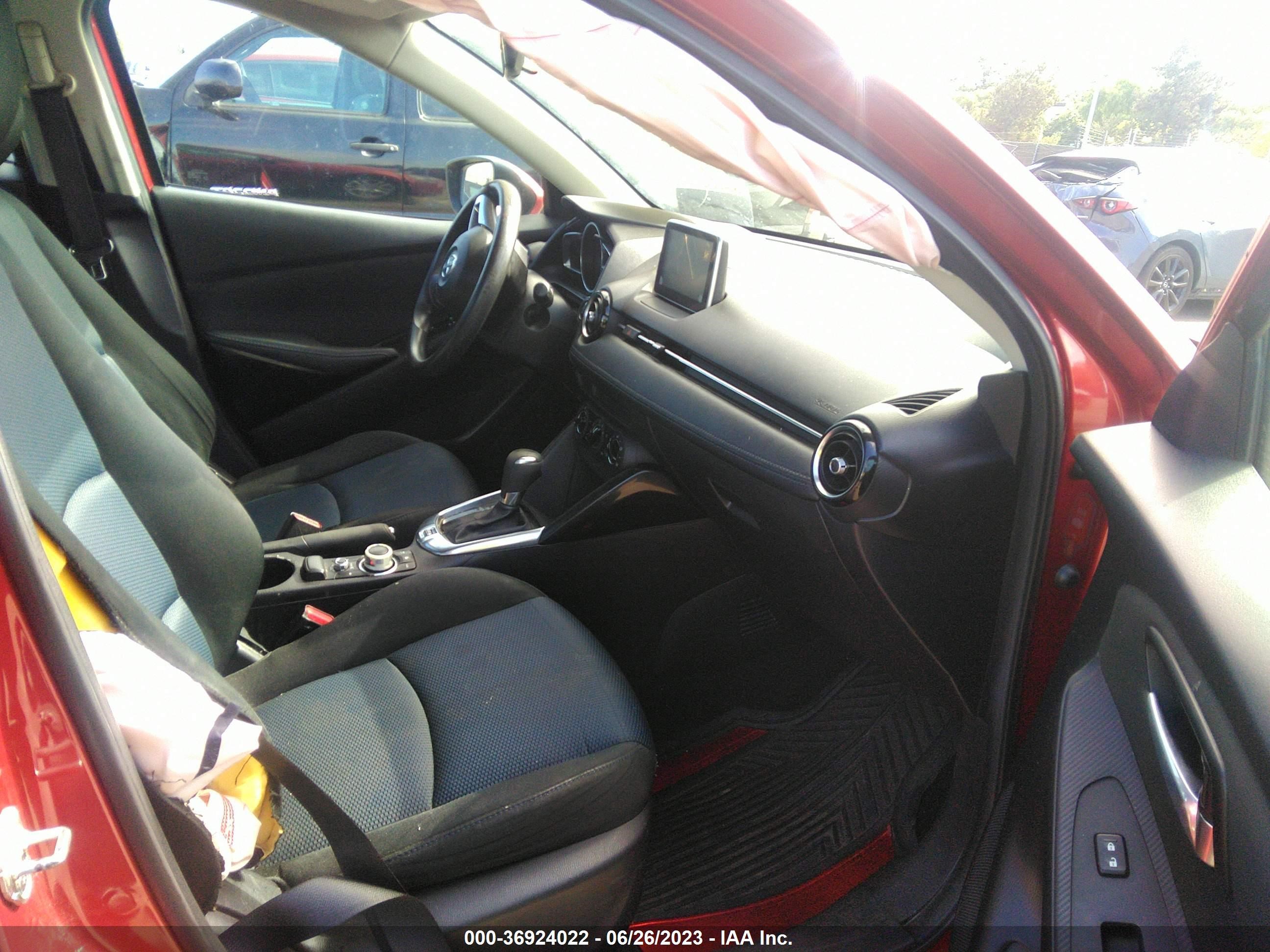 Photo 4 VIN: 3MYDLBZV4GY146583 - SCION IA 