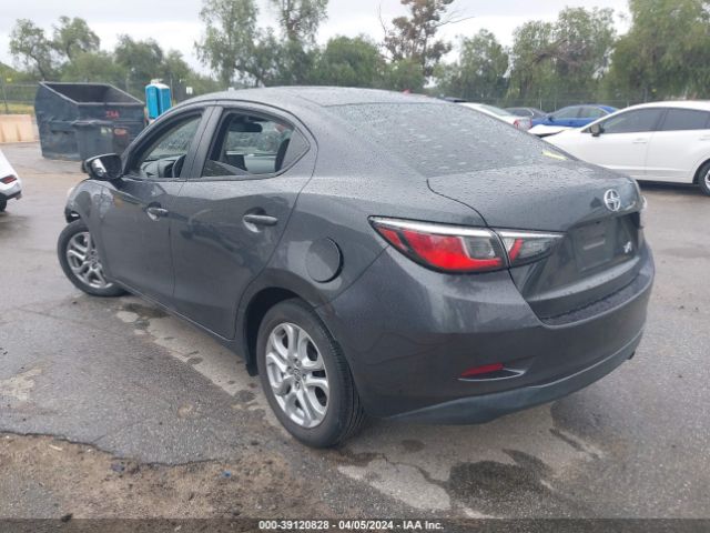 Photo 2 VIN: 3MYDLBZV5GY118758 - TOYOTA SCION IA 