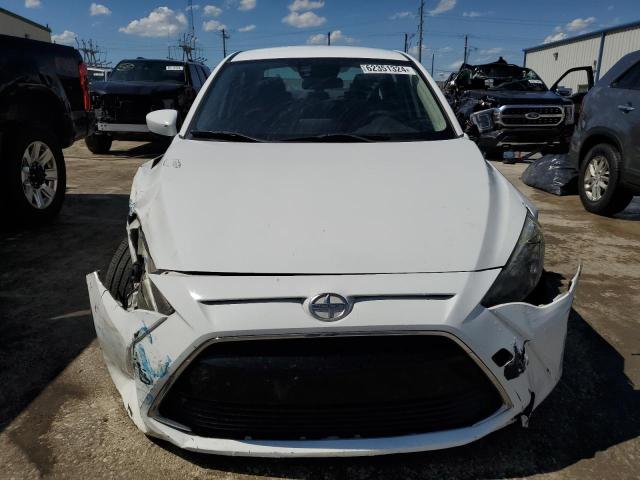 Photo 4 VIN: 3MYDLBZV5GY136211 - TOYOTA SCION 