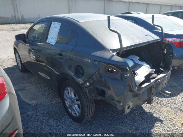 Photo 2 VIN: 3MYDLBZV5GY139805 - TOYOTA SCION IA 