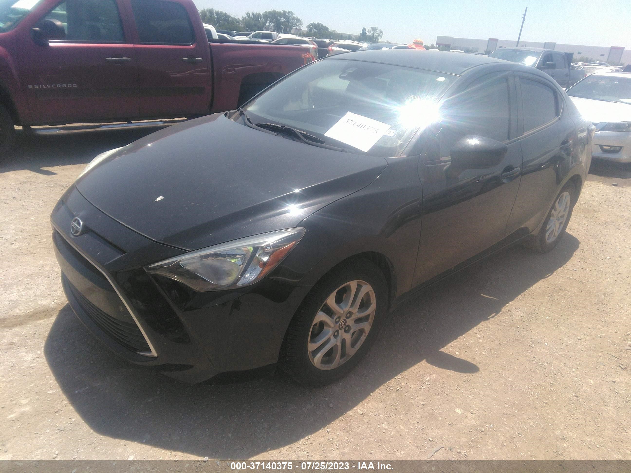 Photo 1 VIN: 3MYDLBZV5GY142994 - SCION IA 