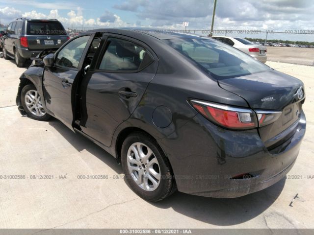 Photo 2 VIN: 3MYDLBZV6GY105243 - SCION IA 