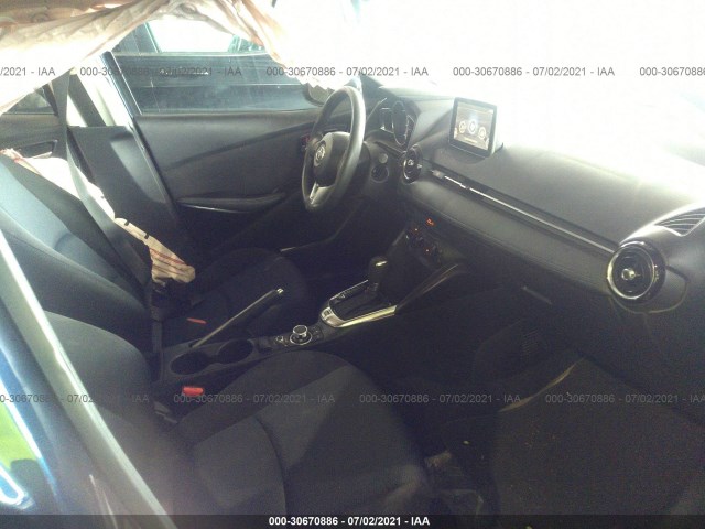 Photo 4 VIN: 3MYDLBZV6GY119529 - SCION IA 