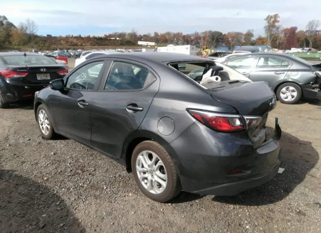 Photo 2 VIN: 3MYDLBZV6GY129770 - SCION IA 