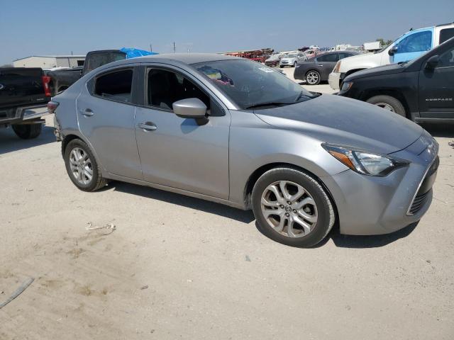 Photo 3 VIN: 3MYDLBZV6GY134631 - TOYOTA SCION IA 